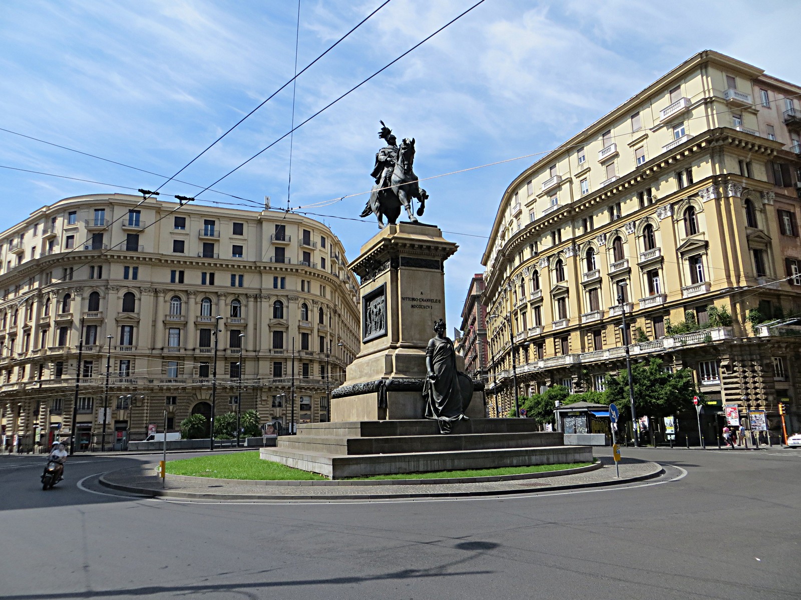 Piazza Giovanni Bovio 33 Napoli